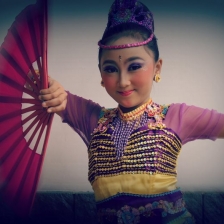 Sandrina Sang Penari by NITA KURNIA PURADIREDJA